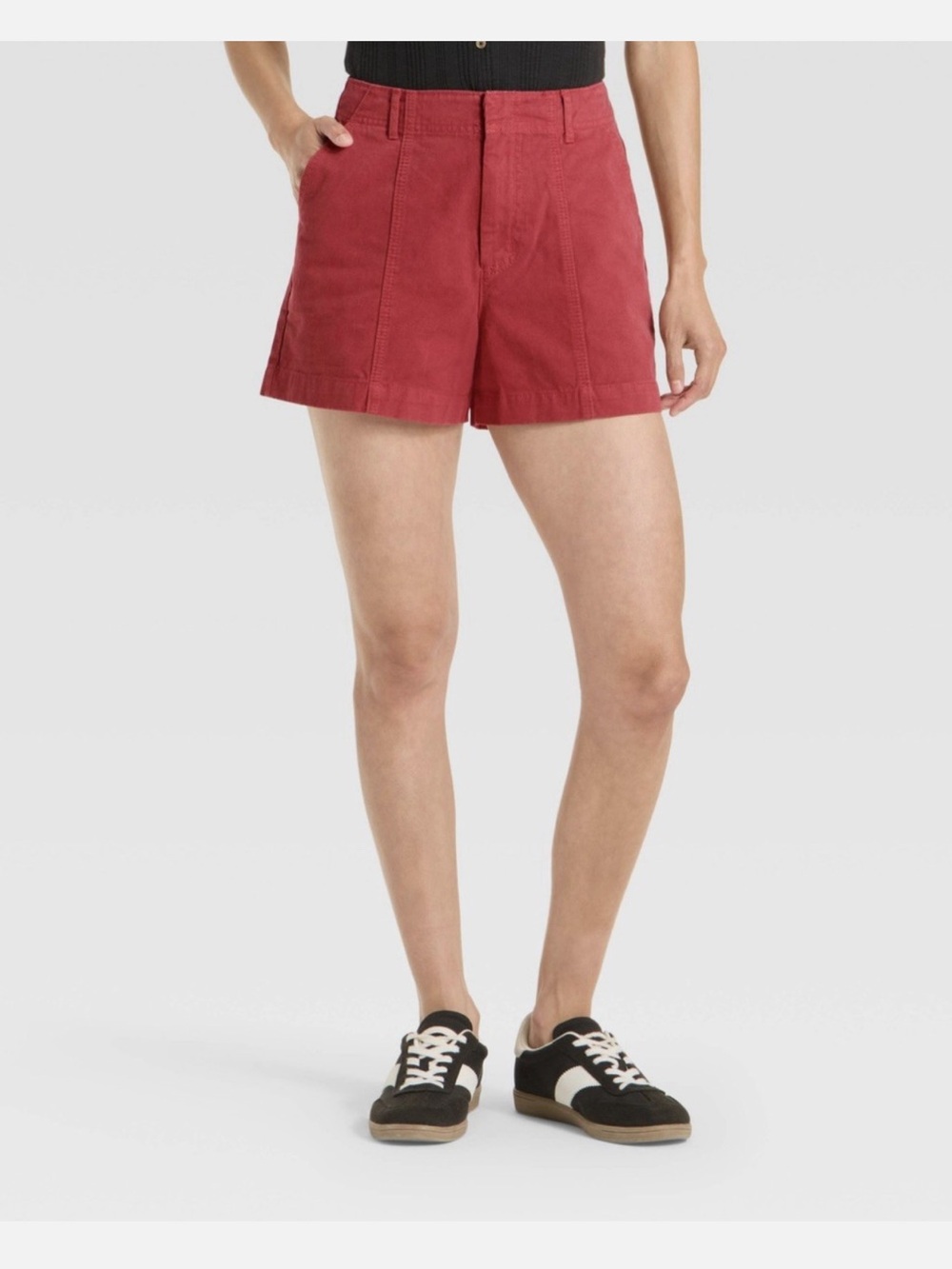 Universal Red High-Waist Casual Shorts - Picture 2 of 6